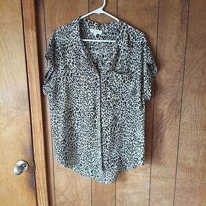 Umgee Women’s Leopard Print Sheer Button-Up Blouse Short Sleeve Size XL